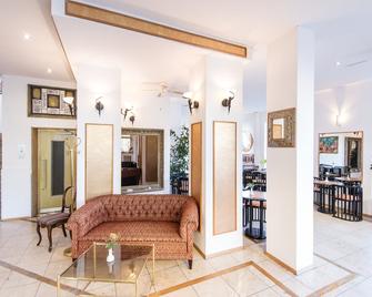 Hotel Central Hauptbahnhof - היידלברג - סלון