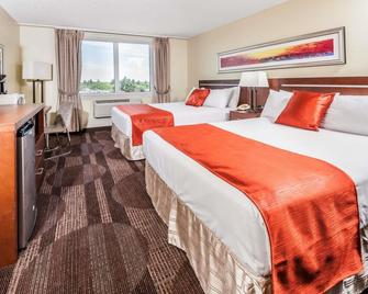 Bedfort Inn & Suites - Edmonton - Bedroom