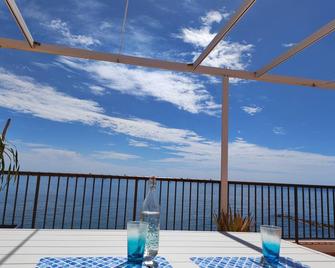 Ático con Vistas al mar en Primera Linea La Mamola - La Rábita - Balcón