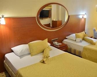 Hotel Inci - Adana - Schlafzimmer