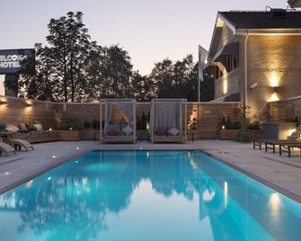 Welcome Hotel - Järfälla - Pool