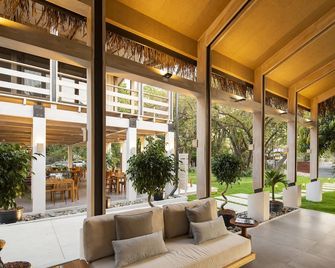 The Gilded Iguana Surf Hotel - Nosara - Lobby