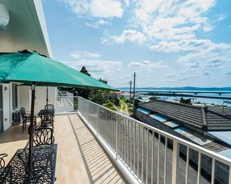 Kouri Fourseason Resort - Nakijin - Balkon
