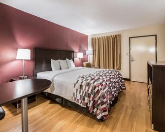 Red Roof Inn Indianapolis - Castleton - Indianapolis - Bedroom