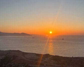 Just like home in Oran, with an exceptional sea view to boot! - Oran - Beach