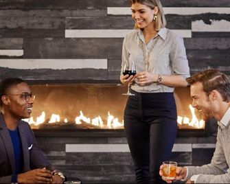 Delta Hotels by Marriott Matteson Chicago - Matteson