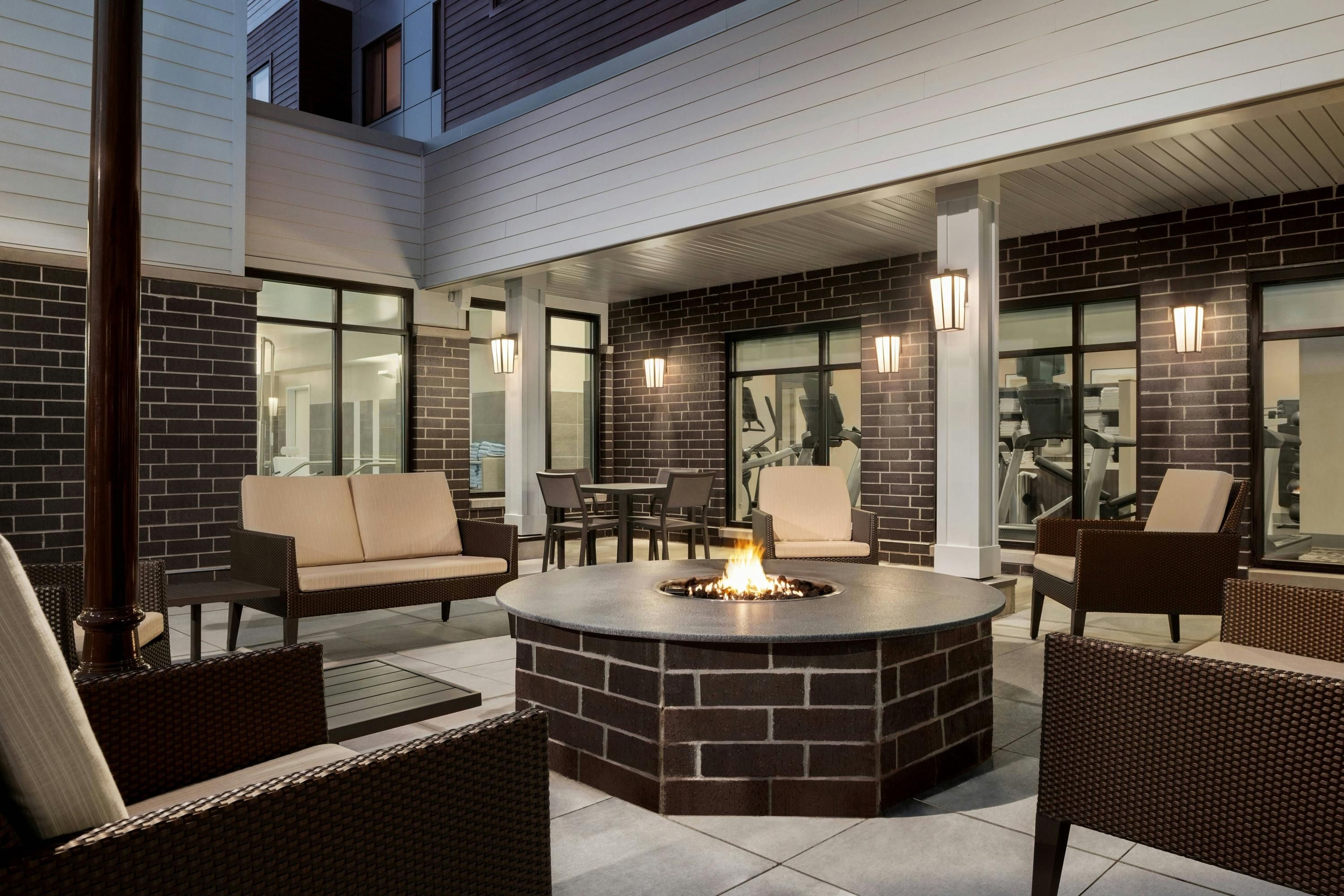 Residence Inn by Marriott Minneapolis St. Paul/Eagan - Eagan - Innenhof