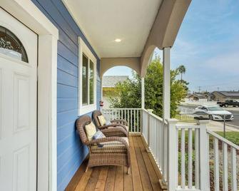 Stunning Clovis Home about 1 Mile to Old Town! - Clovis - Balcony