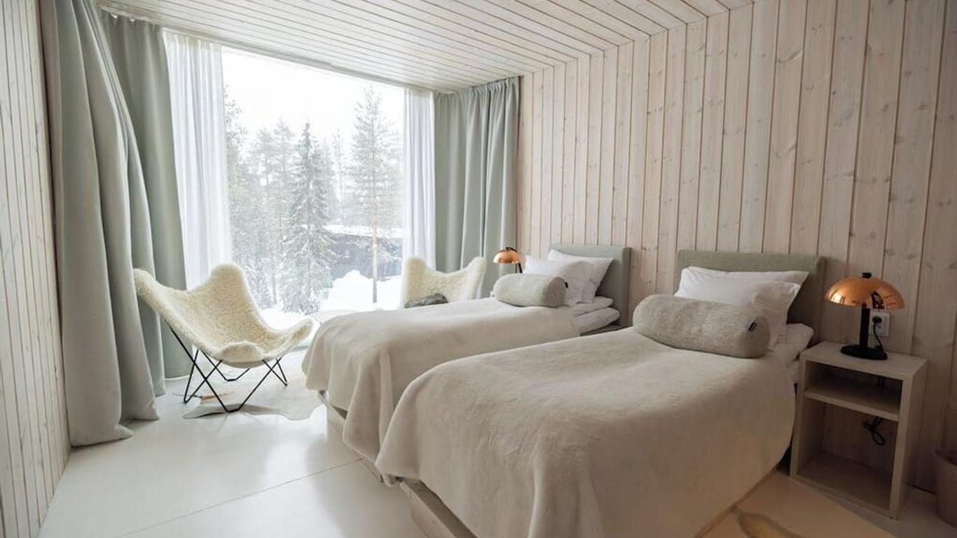 Arctic Treehouse Hotel