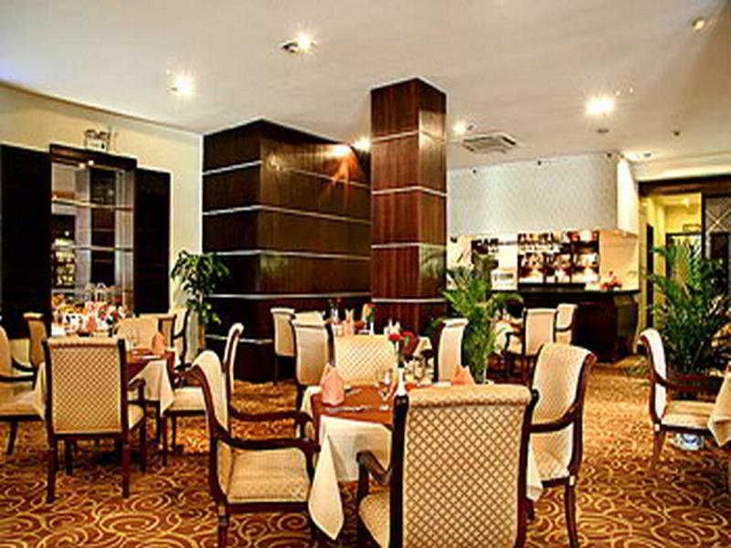 Warm Yes Hotel