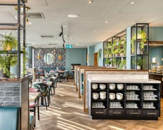 Premier Inn Southampton City Centre - West Quay - Southampton - Restaurant