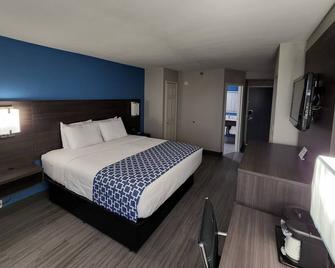 La Quinta Inn & Suites by Wyndham Houston Stafford Sugarland - Stafford - Bedroom