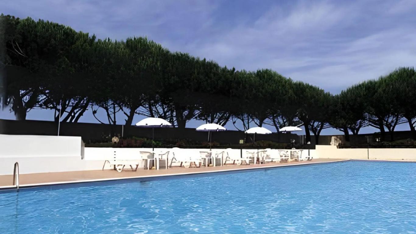 Agathae Hotel & Residence
