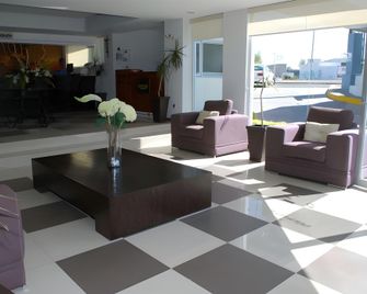 Jm Hotel Ejecutivo - Celaya - Lobby