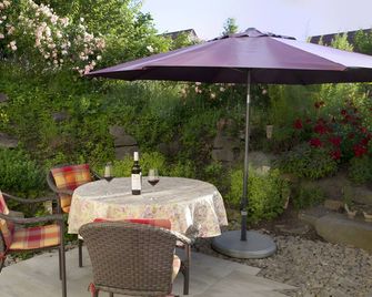 Ferienwohnung Im Schiller - Abtswind - Patio