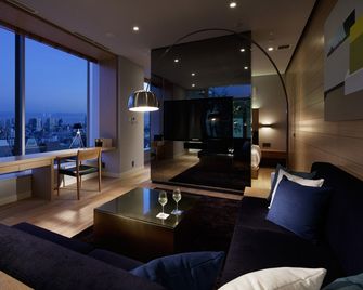 Shinjuku Granbell Hotel - Tokyo - Building