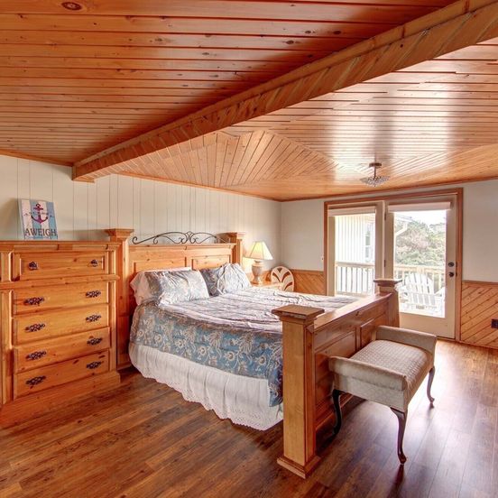 Bedroom view of Blackbeard's Lodge