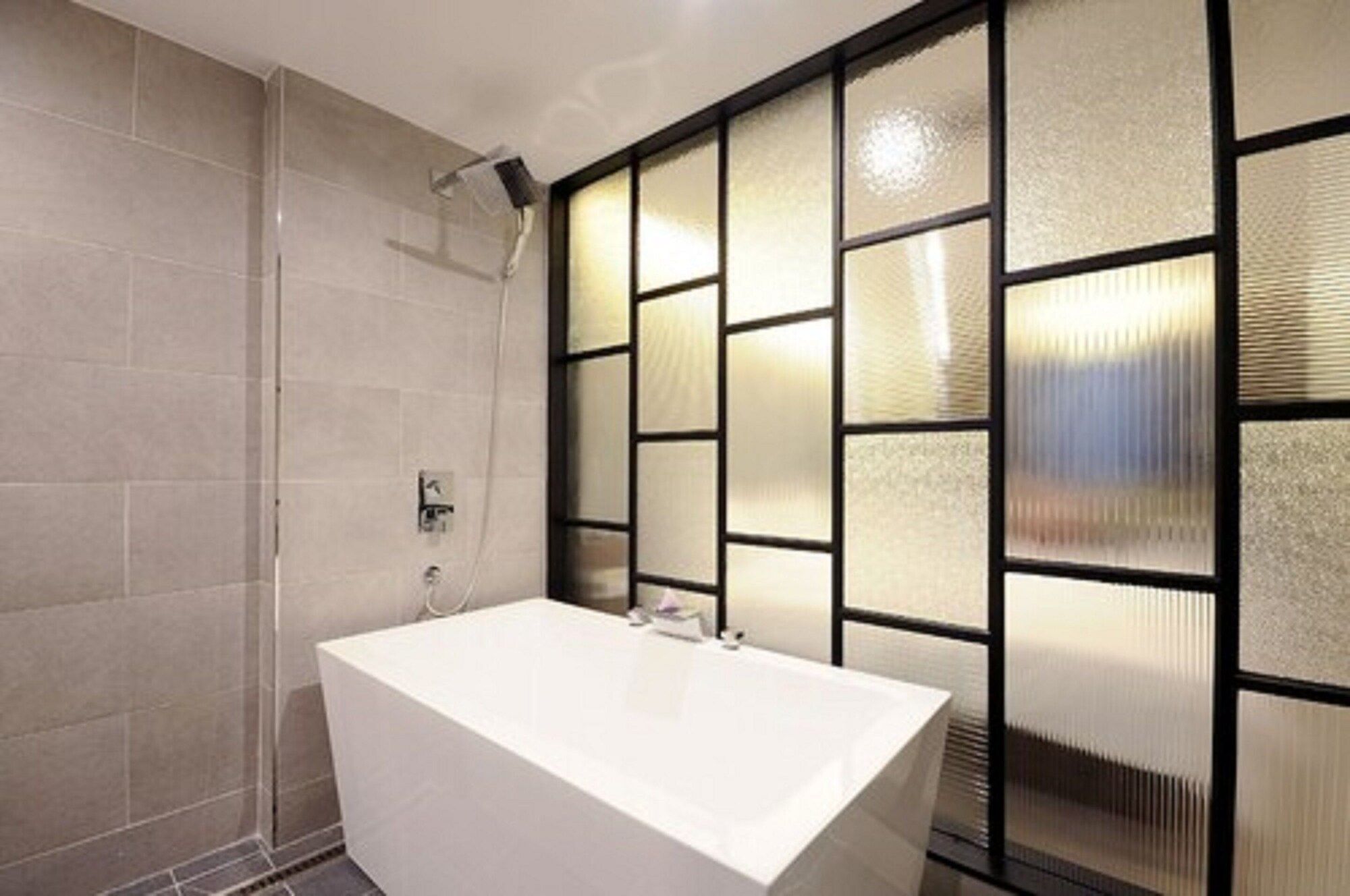 Queens Hotel Seomyeon Busan - Busán - Baño