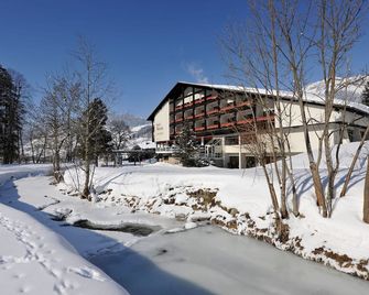 Hotel Säntis Lodge - Wildhaus - Gebouw