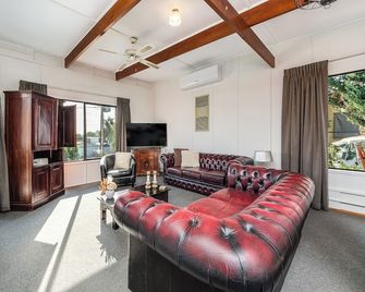 Waterbird Rest - Murray Bridge
