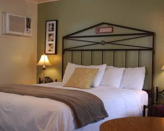 El Rancho Motel - Bishop - Bedroom