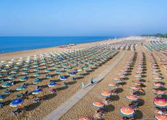 Holiday apartment with covered balcony - Bibione - Plage