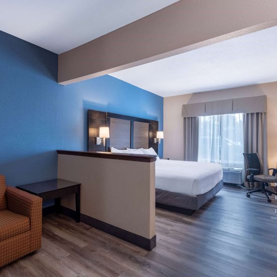 Bedroom view of Baymont by Wyndham Kirksville University Area