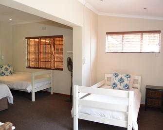 Aero Guest Lodge - Johannesburg - Camera da letto