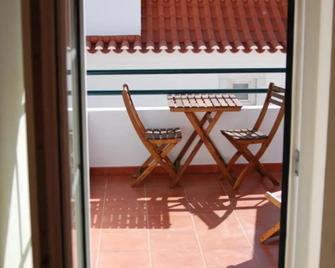 Hakuna Matata Hostel - Zambujeira do Mar - Balkon