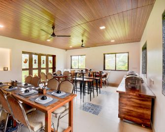 Hotel O By OYO Vanah Villa & Resort - Lavasa - Dining room