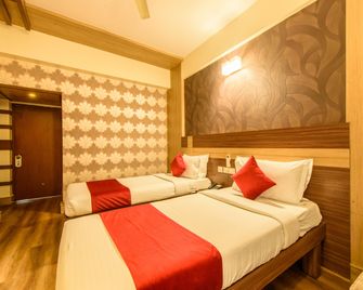 Bangalore Gate Hotel & Conferences - Bengaluru - Bedroom