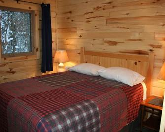 Lake cabin surrounded by nature and peacefulness - Menahga - Bedroom