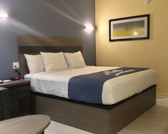 Days Inn by Wyndham Freeport - Freeport - Habitación