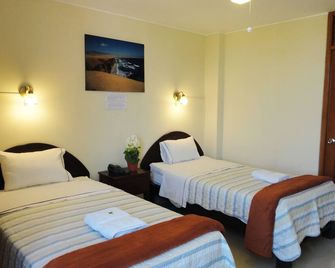 Hotel Torontel - איקה - חדר שינה