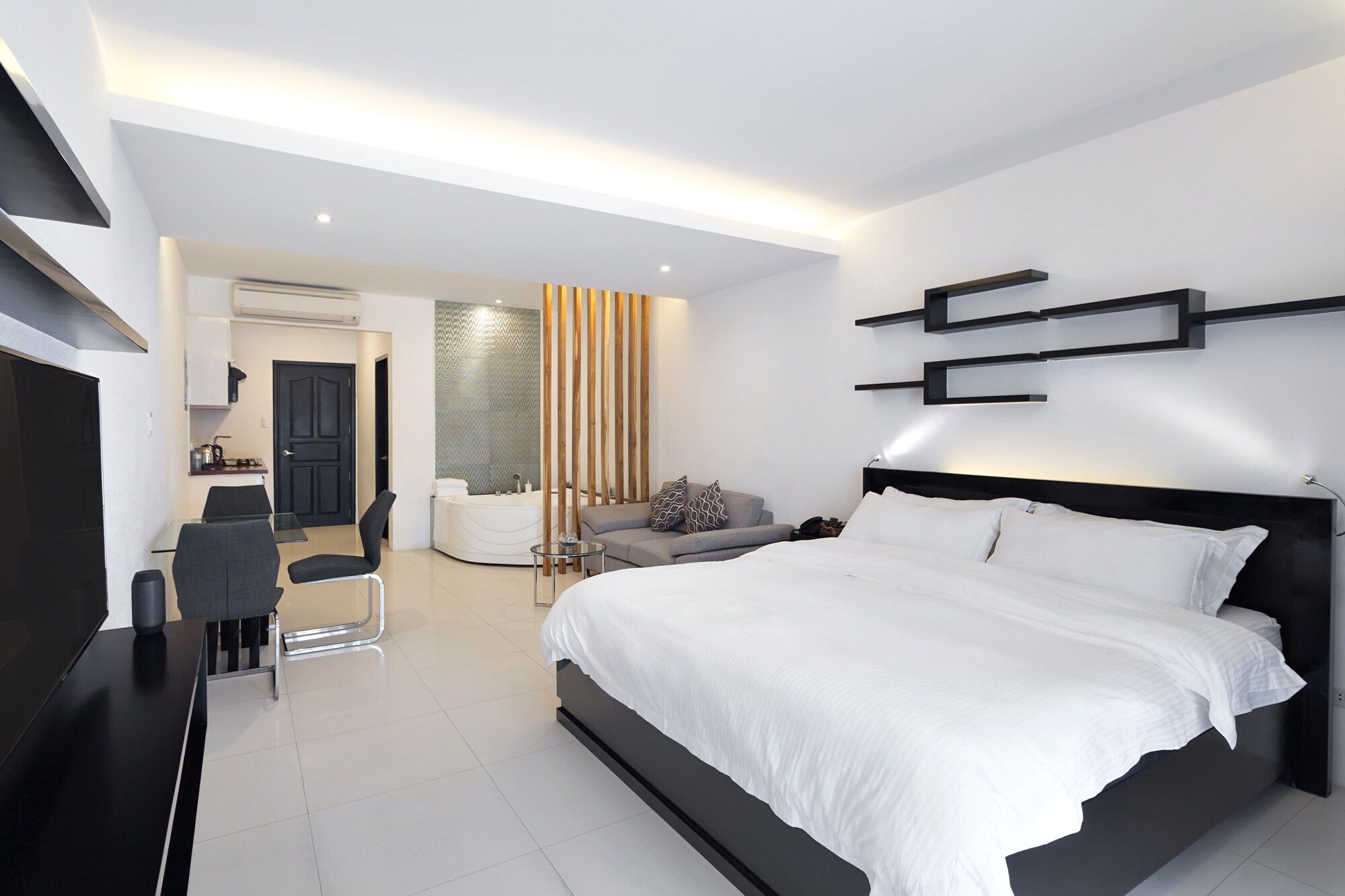Winds Boutique Hotel - Angeles City - Bedroom