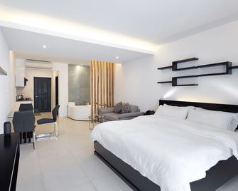Winds Boutique Hotel - Angeles City - Bedroom
