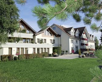 Hotel und Restaurant Wolfensberg - Degersheim - Building