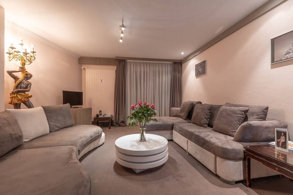 Hotel Central, Spa & Lounge Bar - קראן-מונטאנה - סלון