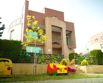 Panorama Villa Lux Hotel - Bakú - Edificio