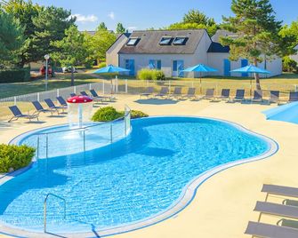 Azureva Kerjouanno - Arzon - Pool