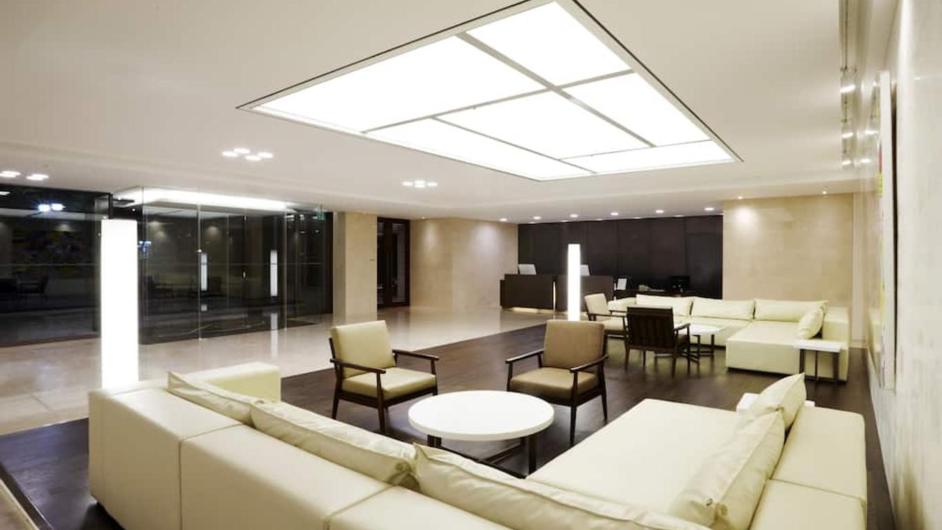 أوراكي انسادونغ سويتس (أجنحة فريزر انسادونغ، سيول سابقاً)