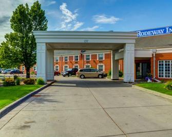 Rodeway Inn - Grand Forks - Edificio
