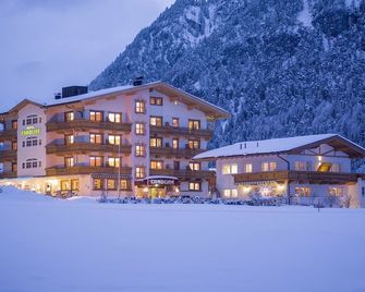 Liebes Caroline 4-Sterne-Hotel - Pertisau - Budynek