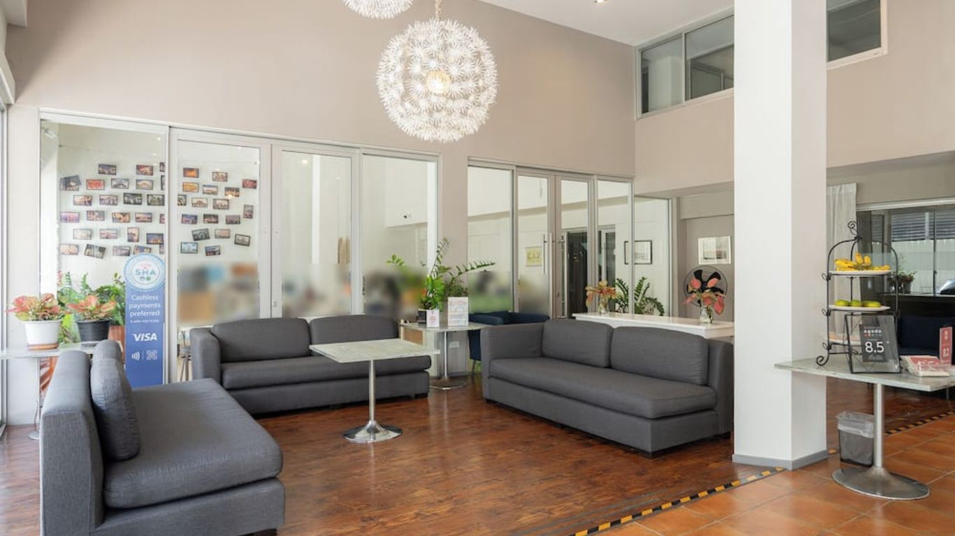 Ratchadamnoen Residence