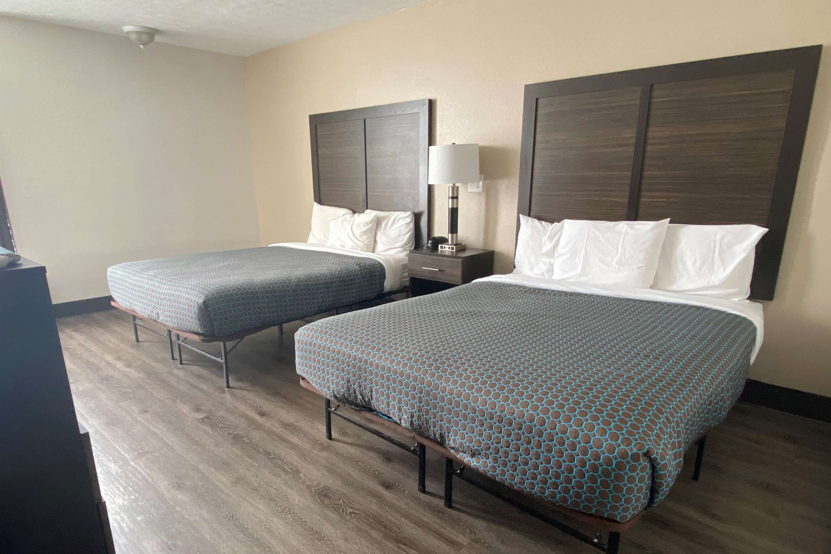 Travelodge by Wyndham Gallipolis - Gallipolis - Ložnice