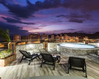 Terrazas Tayrona Travelers Apartamentos y Suites - Santa Marta - Balcony