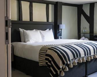 The Windmill - Maidstone - Bedroom
