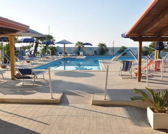 Villaggio Residence Costa Blu - Sellia Marina - Pool
