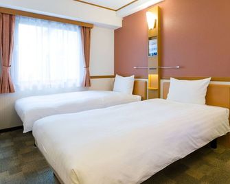 Toyoko Inn Yokohama Shinkoyasu Ekimae - Yokohama - Habitación