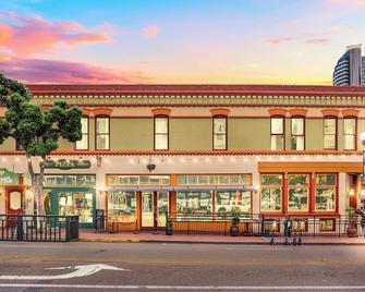 La Ventana - San Diego - Building